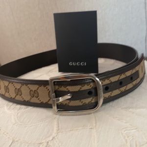 Gucci Belt size 90-36